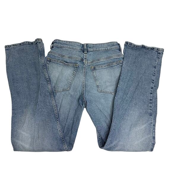 H&M Light Wash Denim Jeans - Size US 6 / EUR 38 - Classic Style - Picture 4 of 7